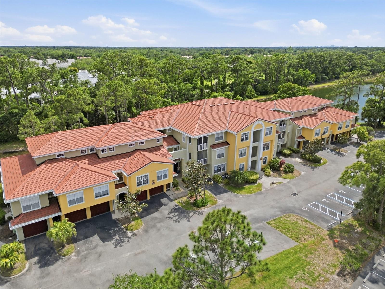 5600 BENTGRASS DR #8-107