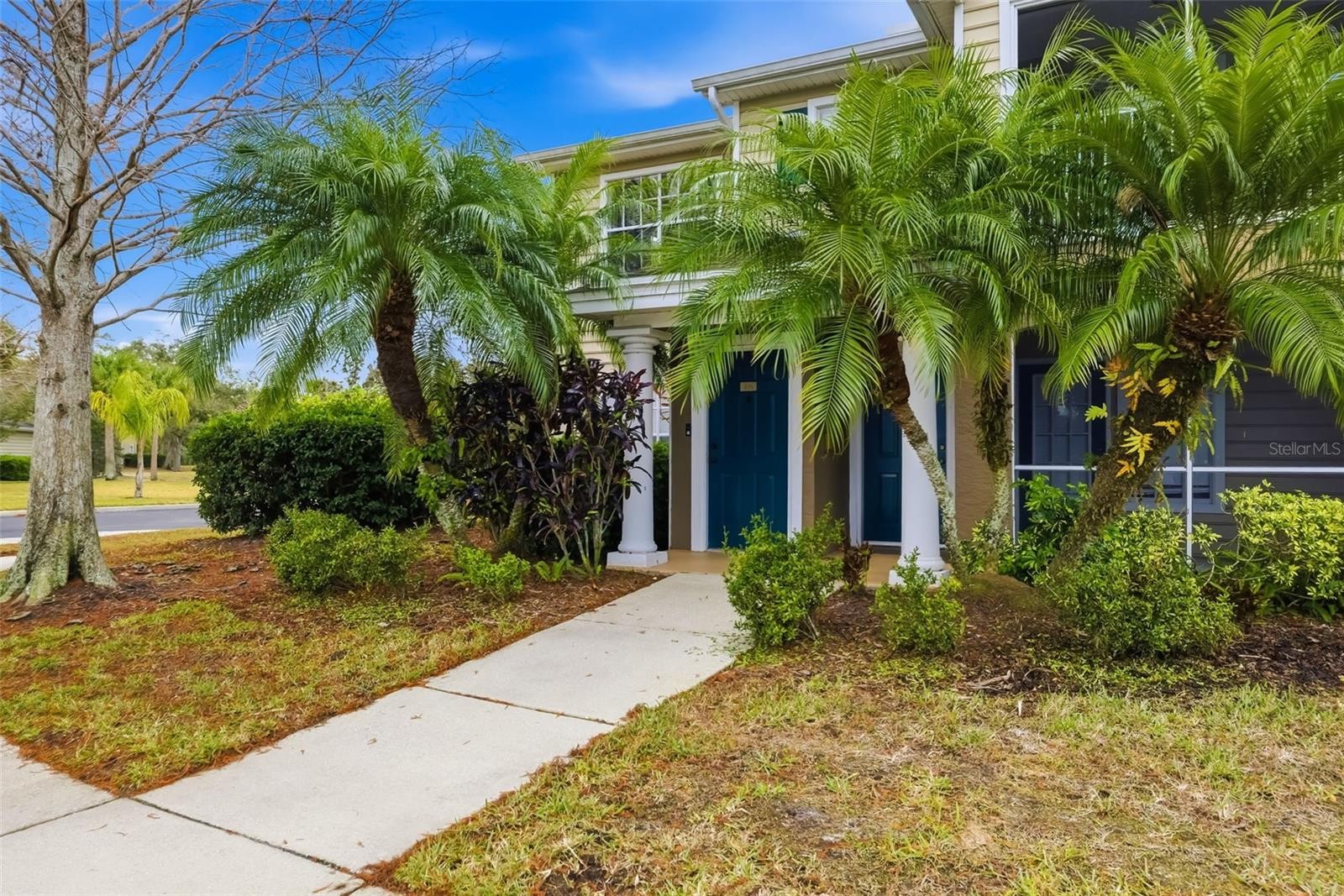 8933 MANOR LOOP #205