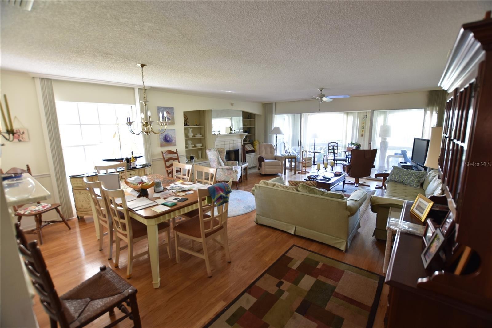 5526 CHANTECLAIRE #31