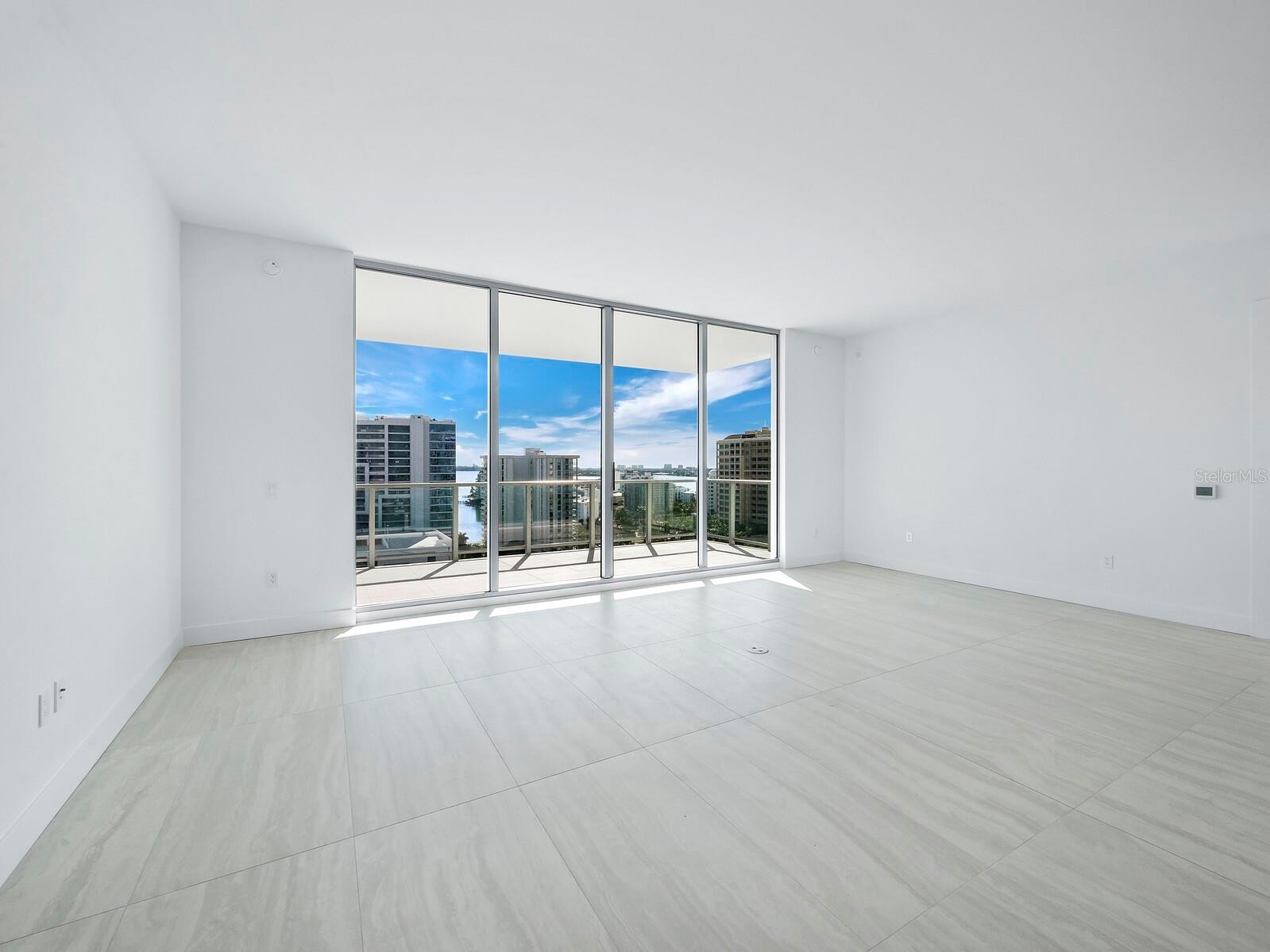 301 QUAY COMMONS #1409