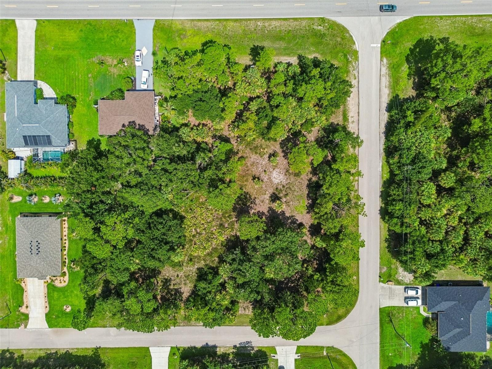 14 S CHAMBERLAIN BLVD