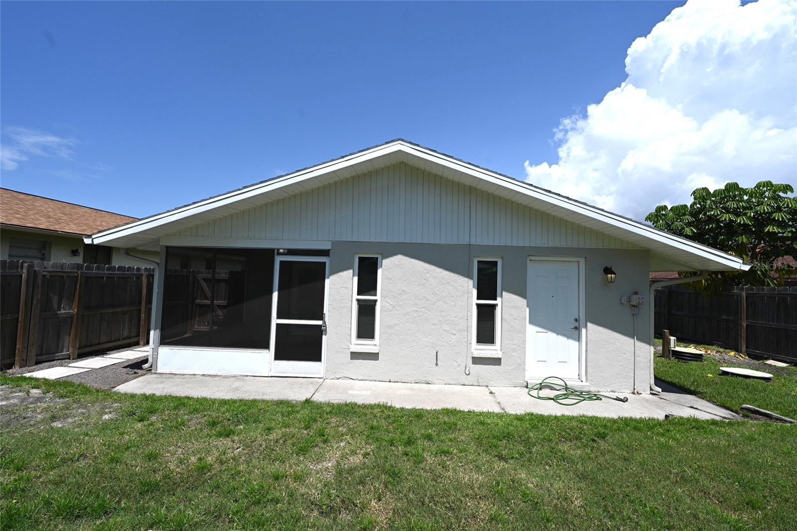 1922 MARCIA ST