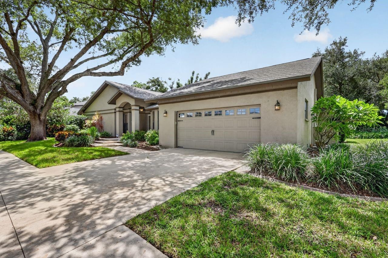4395 OAK VIEW DR