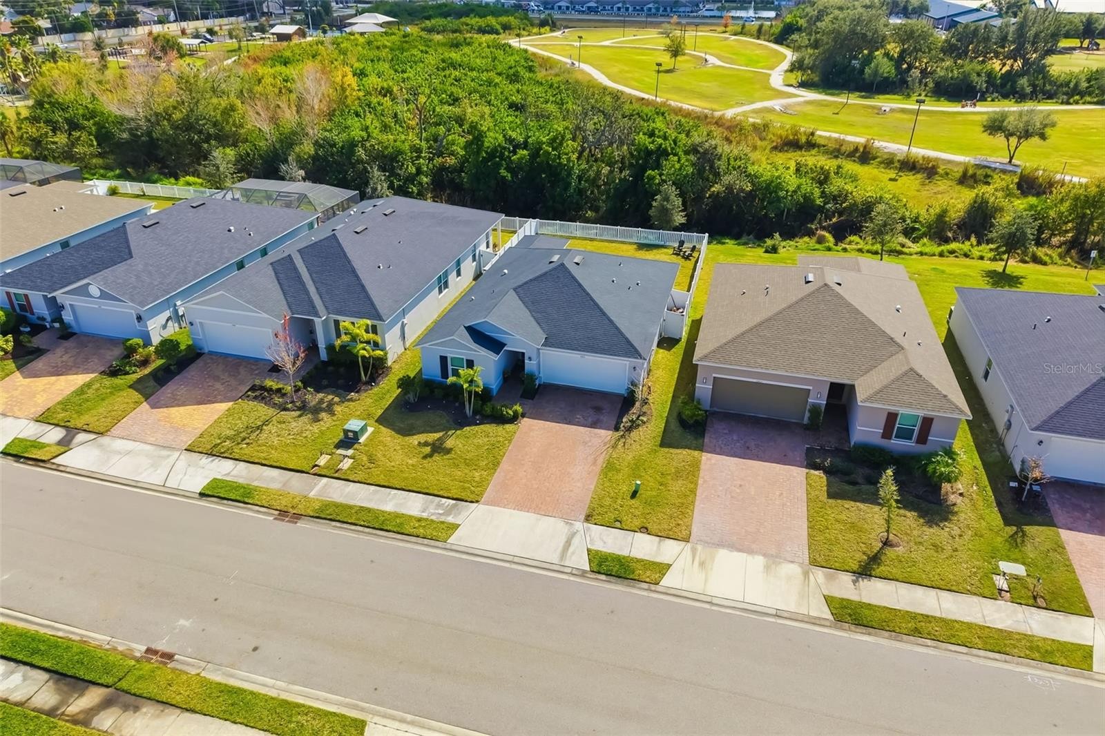 3565 74TH AVENUE CIR E