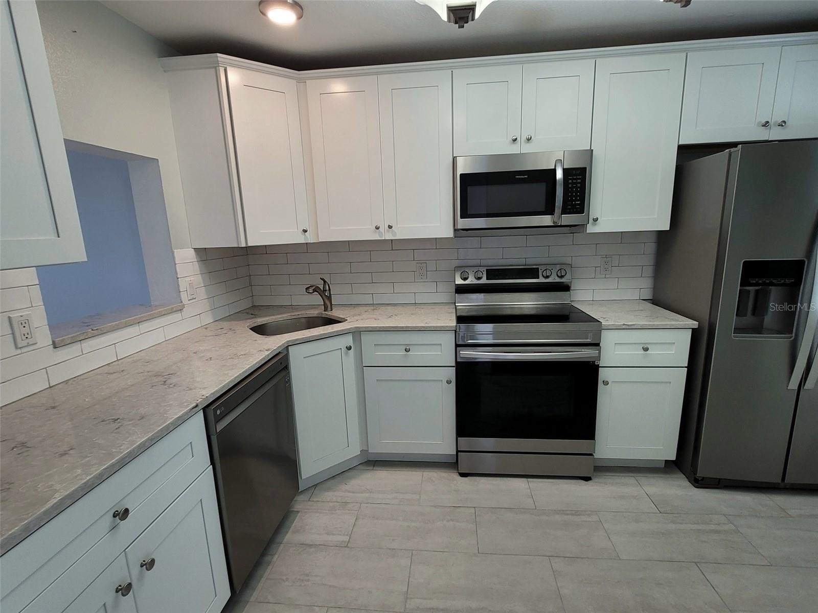 729 CAPRI ISLES BLVD #216