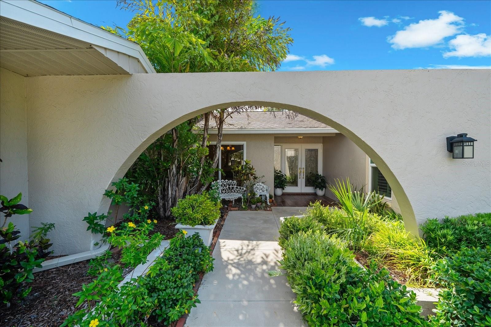 4010 COUNTRY VIEW DR