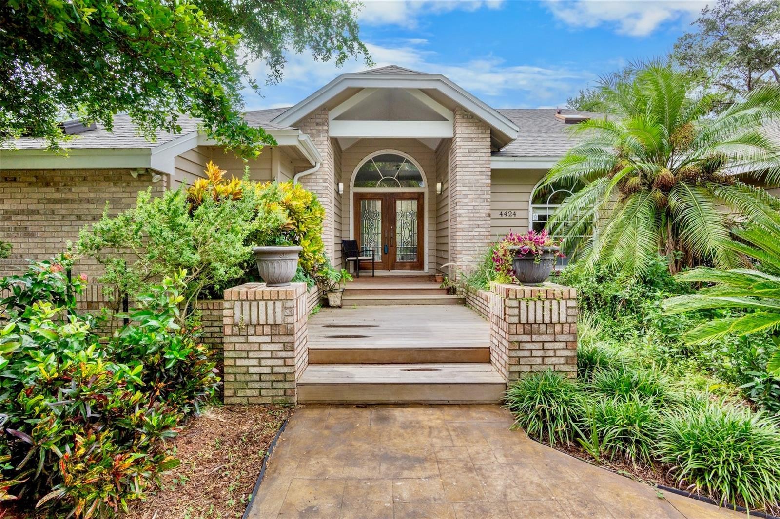 4424 FRIAR TUCK LN
