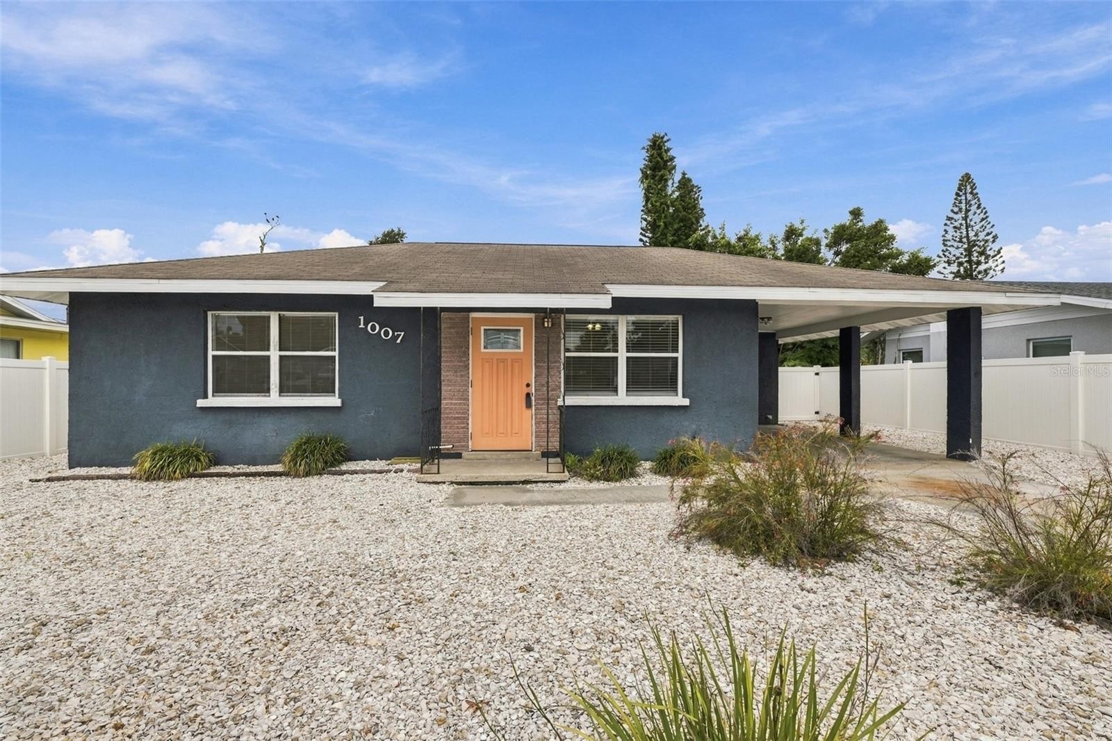 1007 21ST AVE W