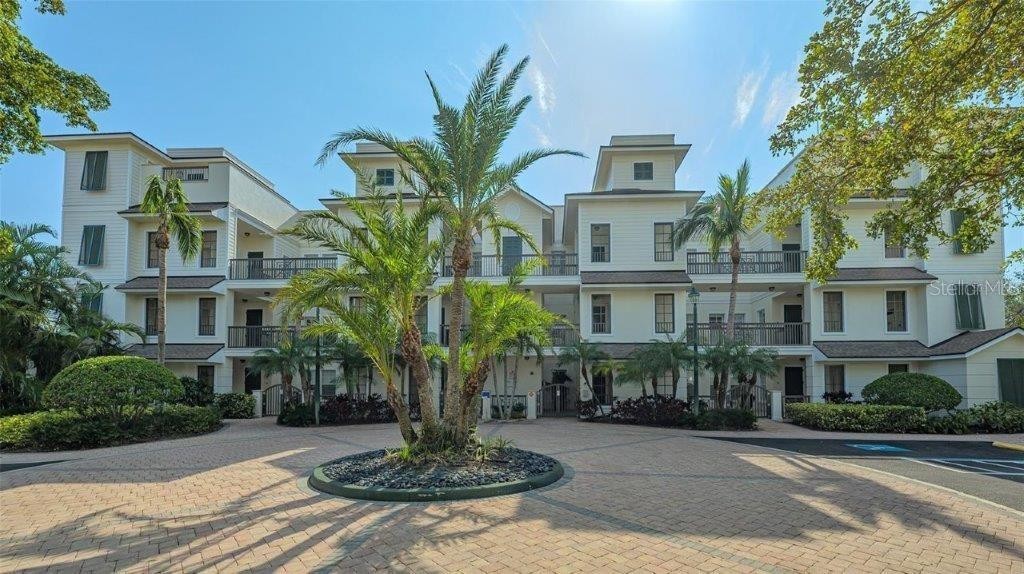 888 S ORANGE AVE #3D