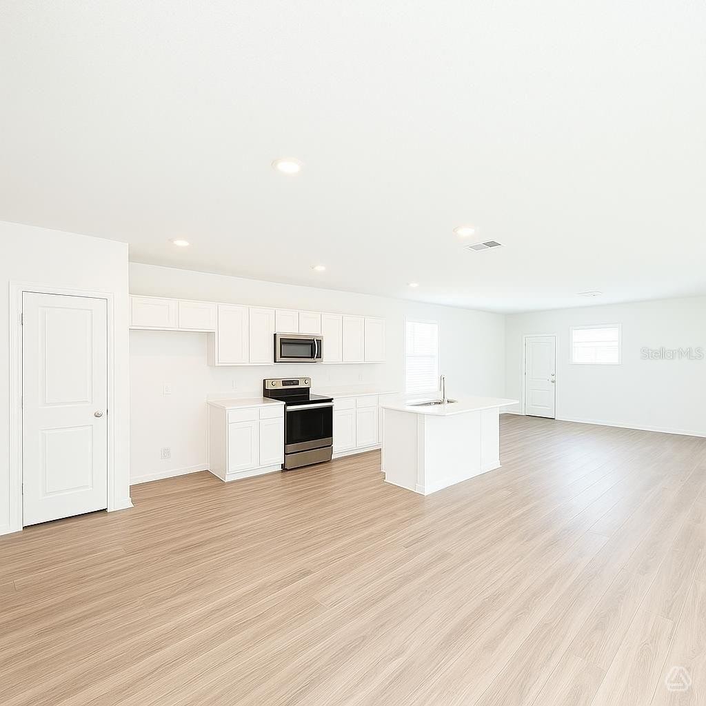 13013 RED DEER PL