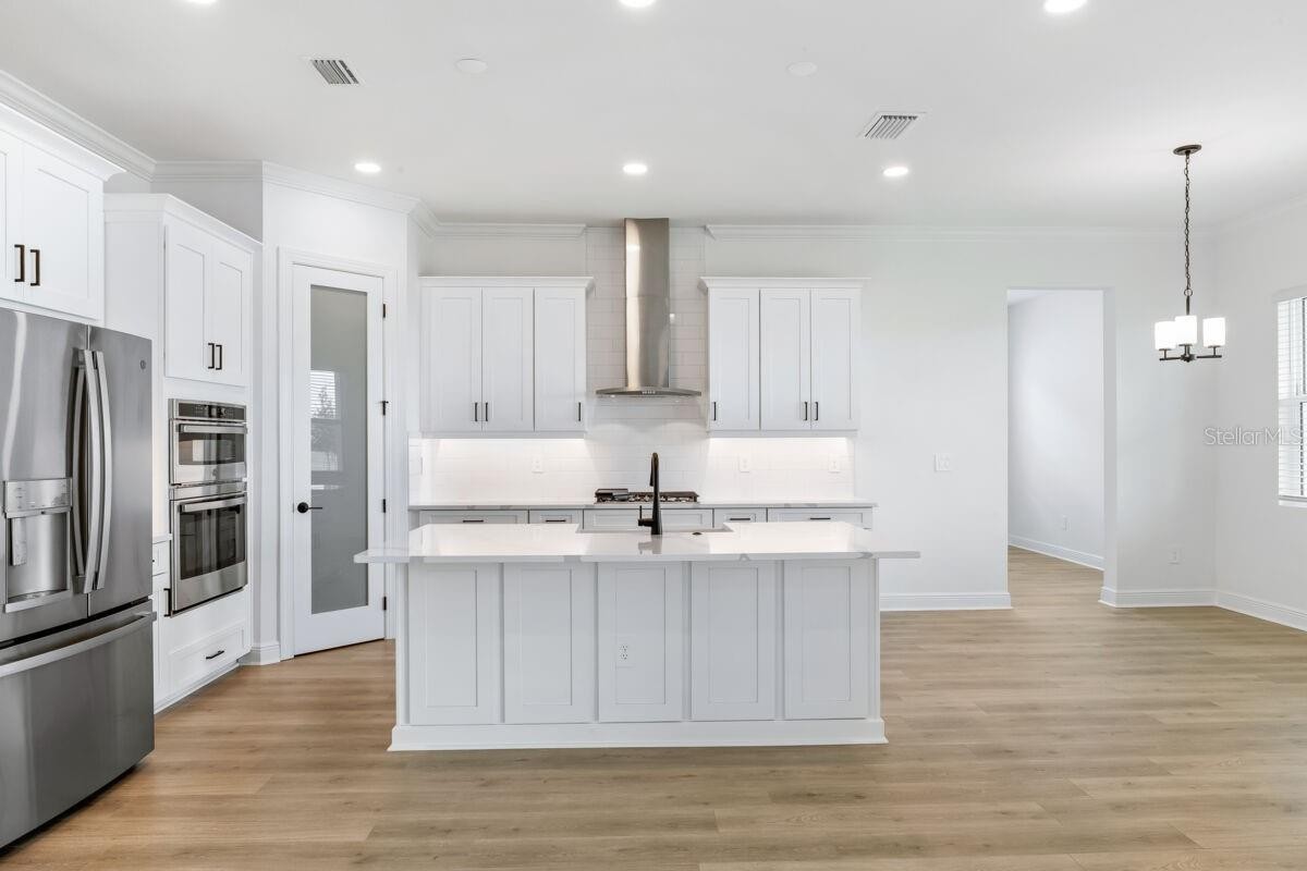 17536 MACARTHUR LOOP