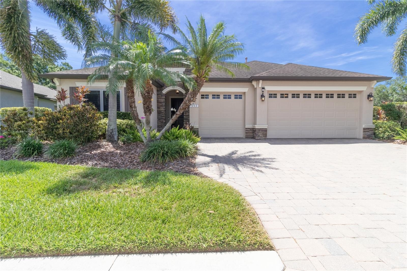 553 CHANTILLY TRL