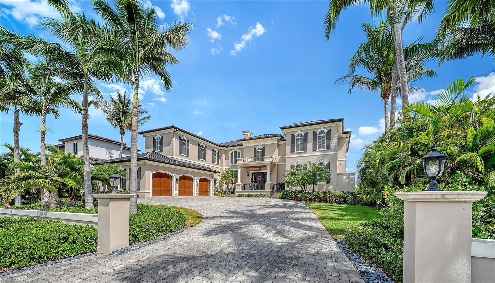 667 MOURNING DOVE DR