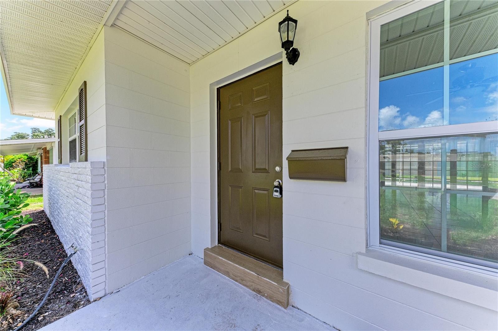 3207 19TH AVE W