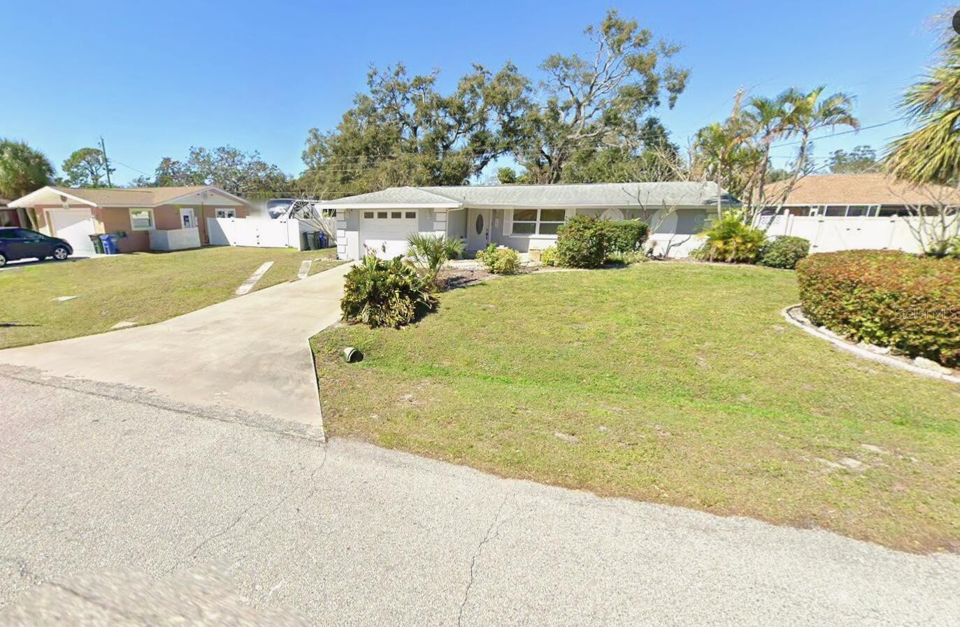 360 FOXGLOVE RD