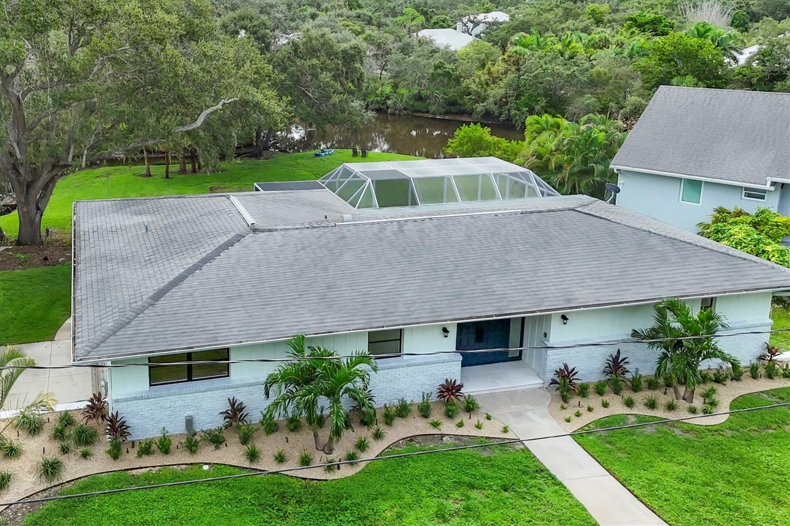 2460 WHIPPOORWILL CIR