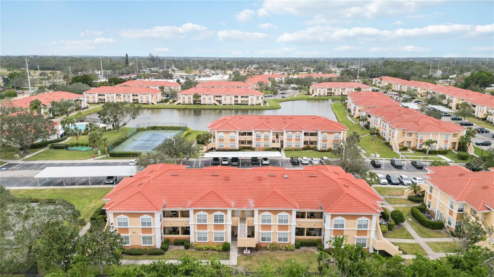 1000 VILLAGIO CIR #106
