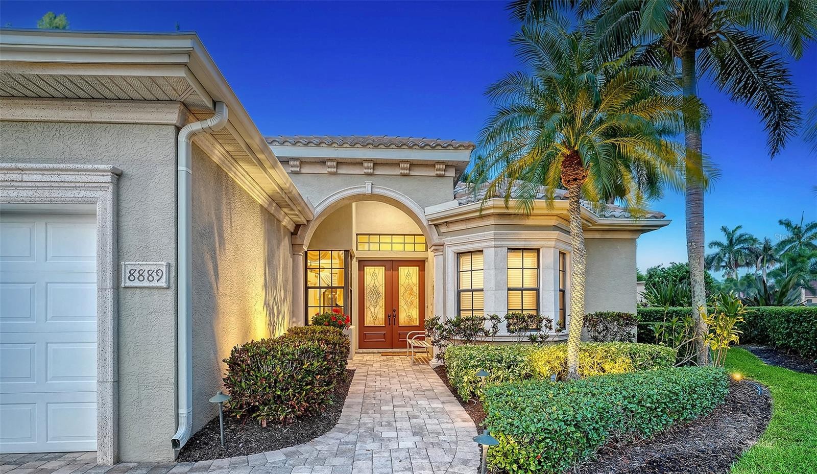 8889 ENCLAVE CT