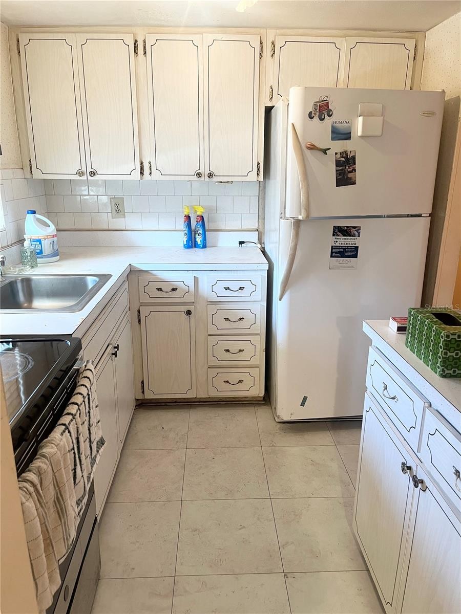 1863 RESTFUL DR #L24