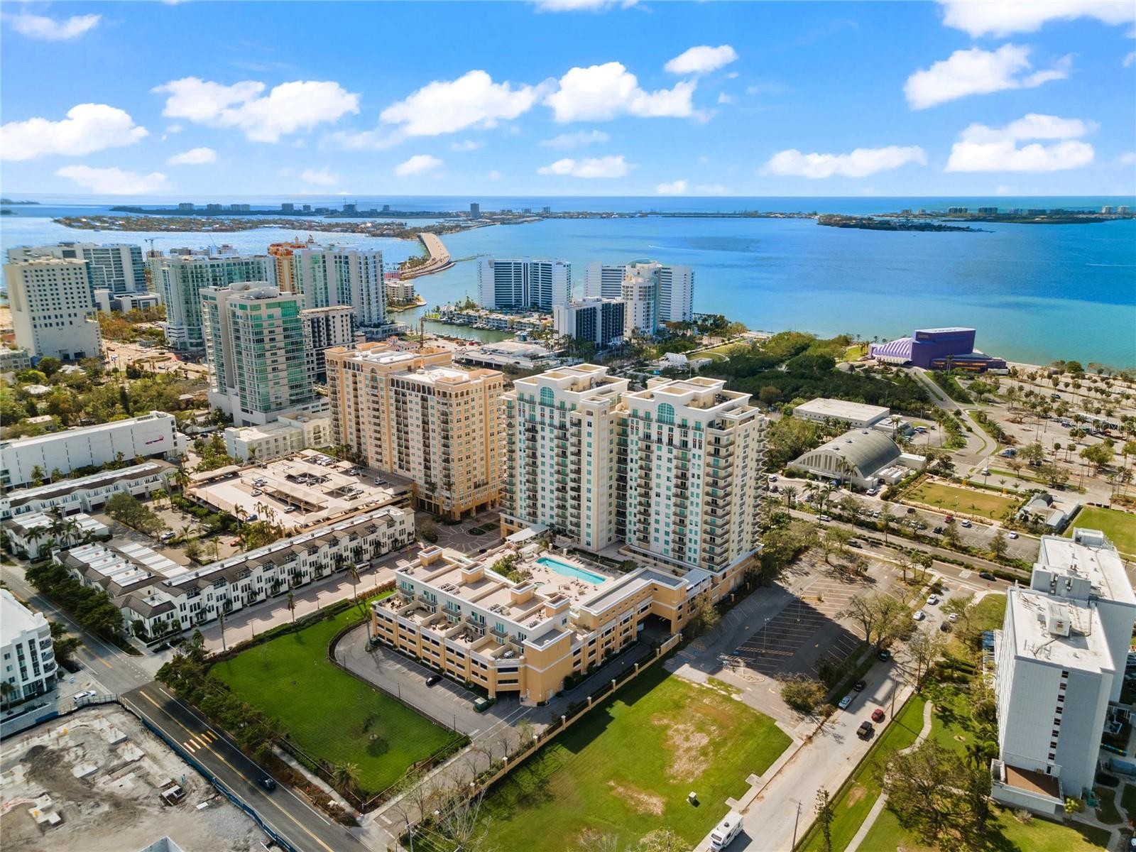 800 N TAMIAMI TRL #321A