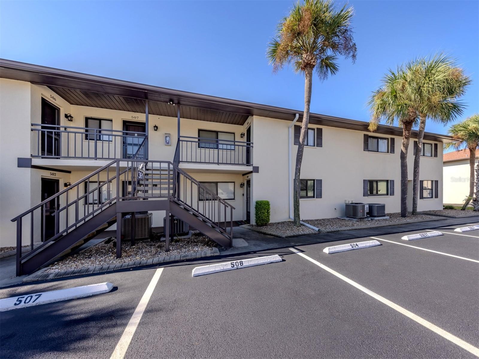 361 AIRPORT AVE E #508