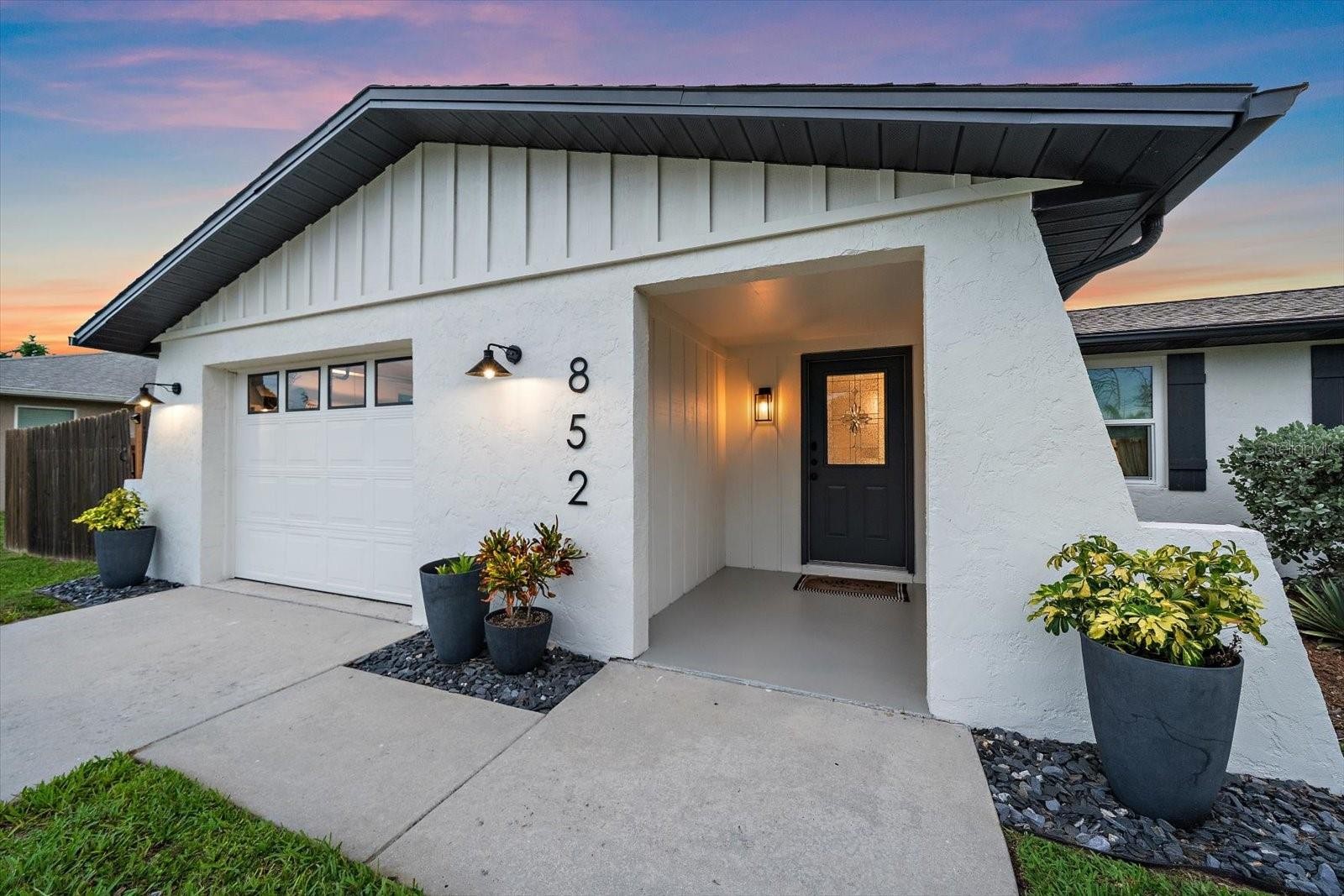 852 ACADIA RD