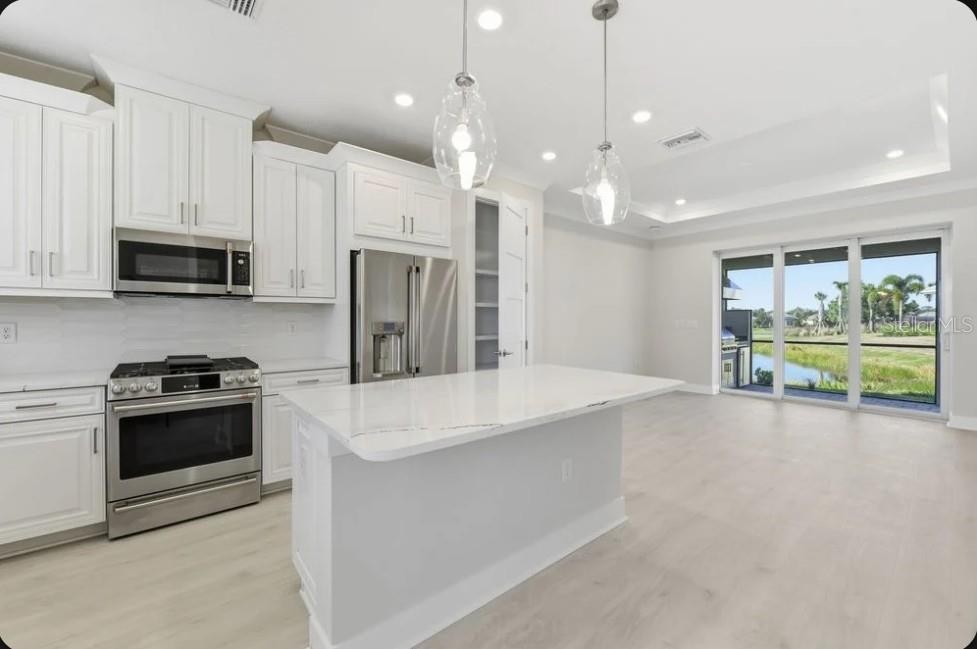 4052 SANTA CATERINA BLVD #10102
