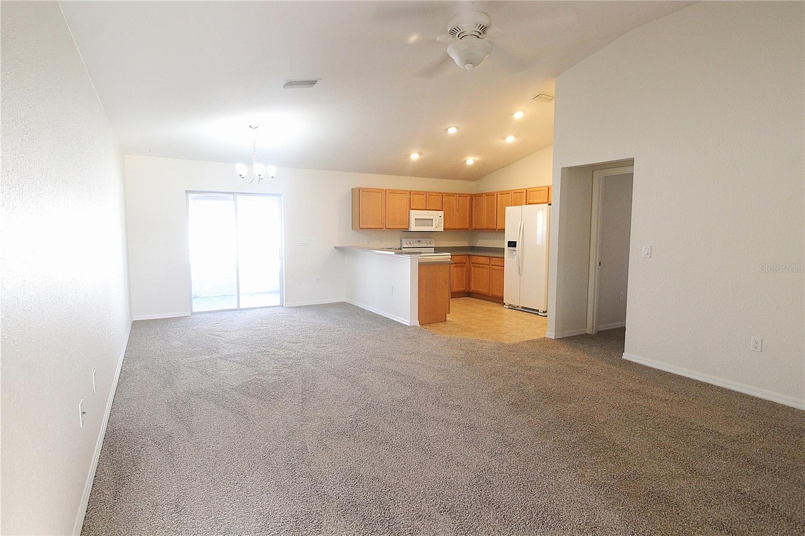 2211 11TH AVE E