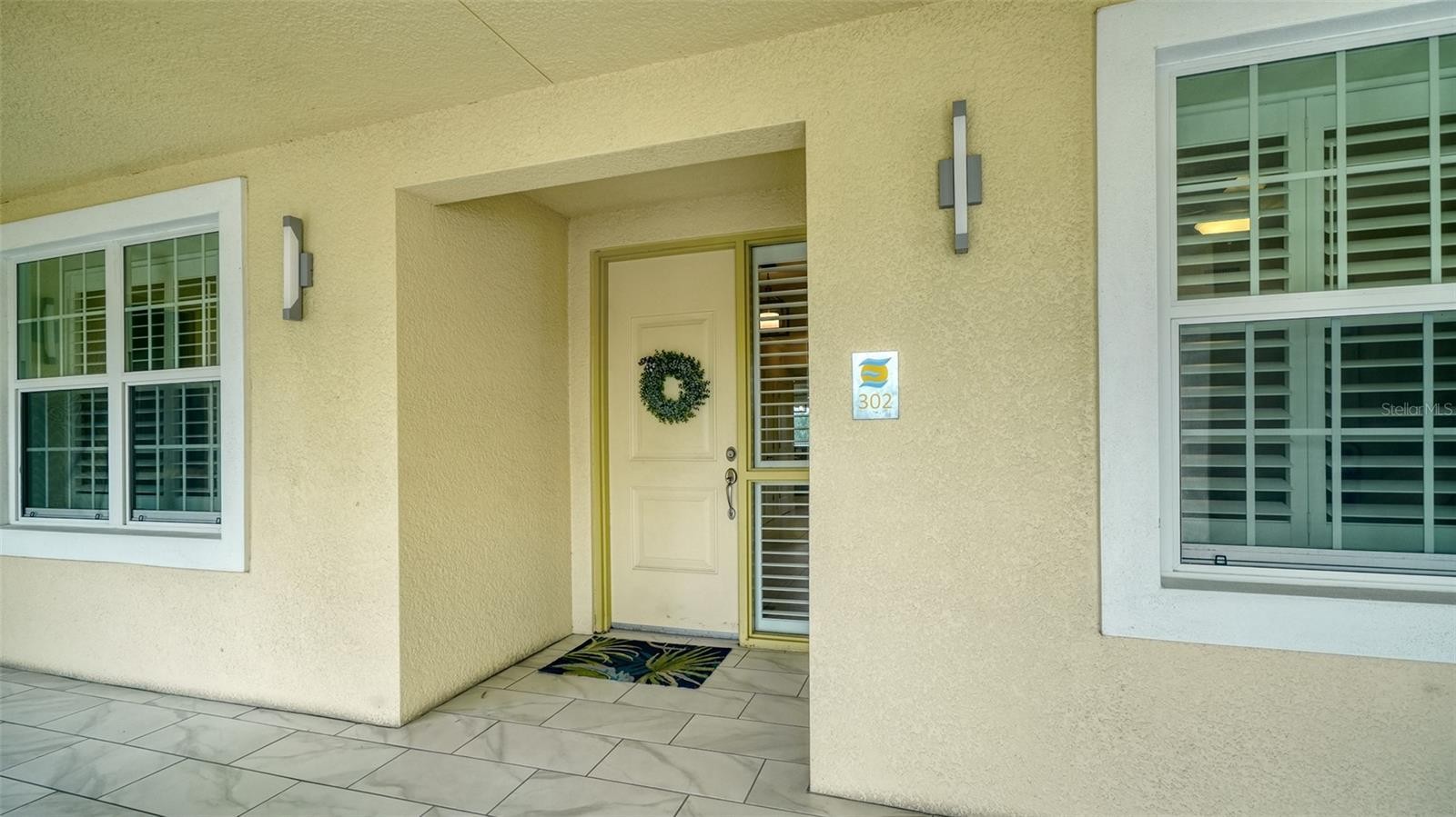 250 HIDDEN BAY DR #302