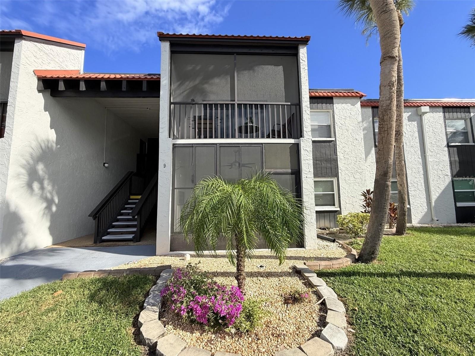 3231 BENEVA RD #101
