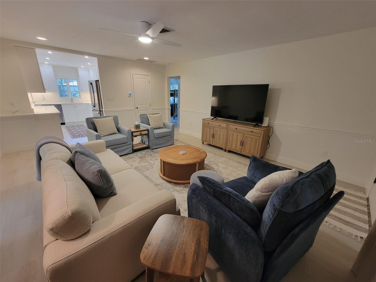 323 MADISON DR
