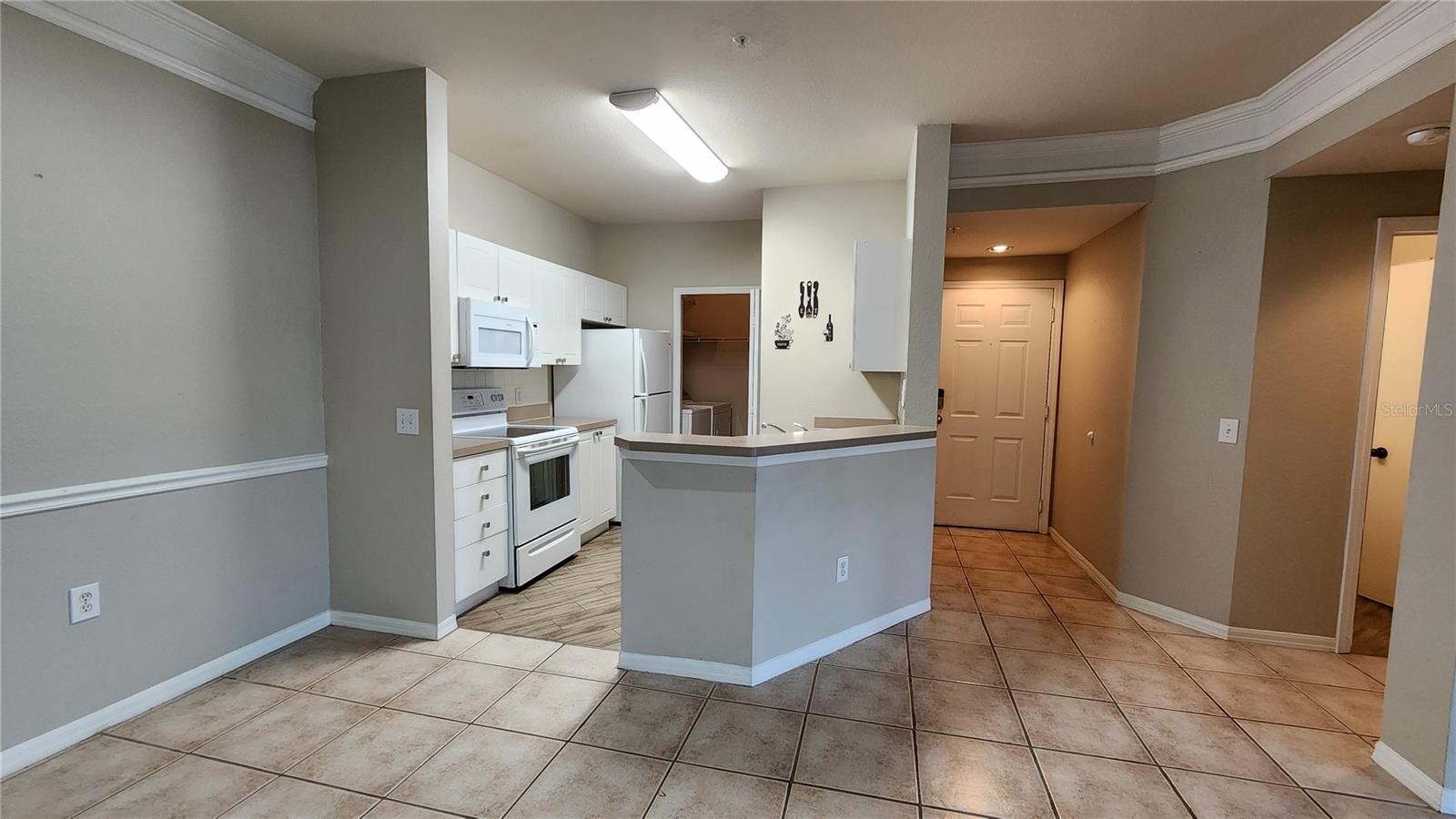 5134 NORTHRIDGE RD #203