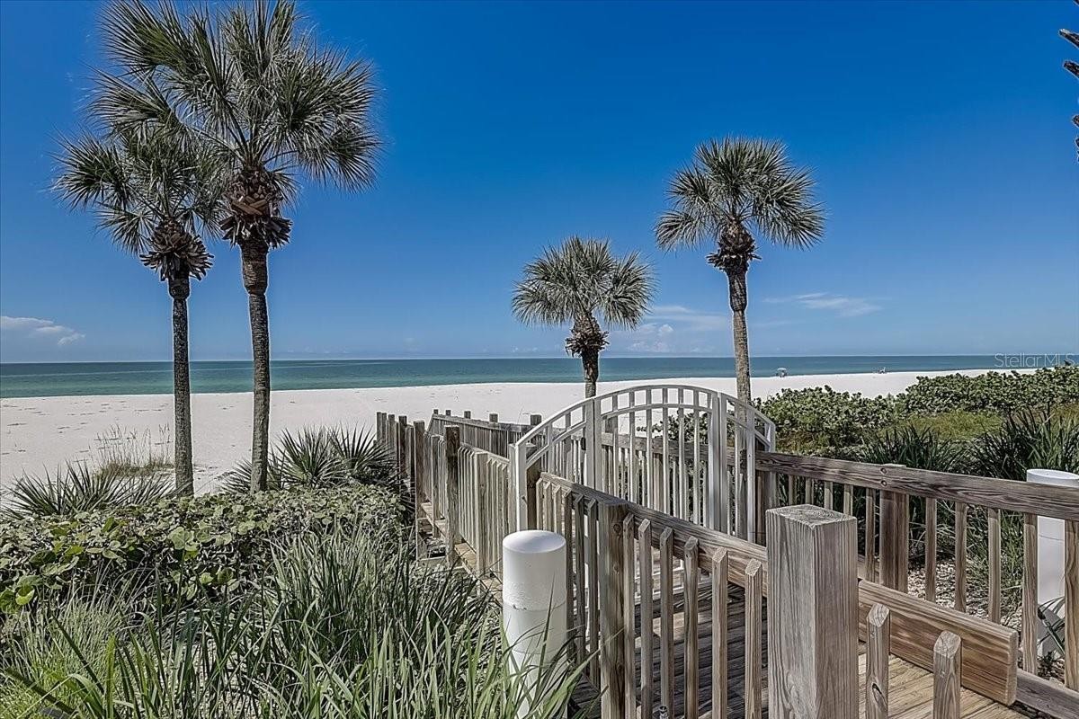 1800 BENJAMIN FRANKLIN DR #A202