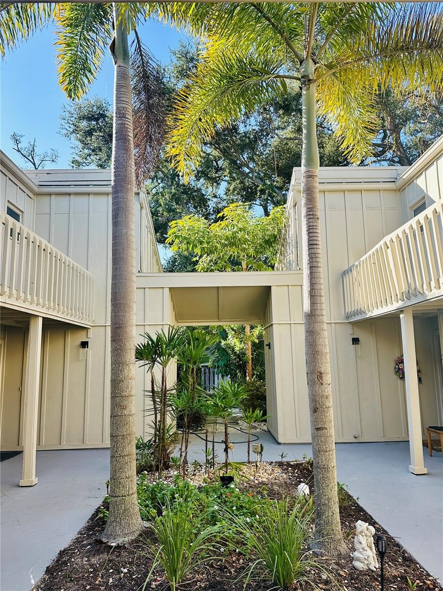 2208 BAHIA VISTA ST #F1