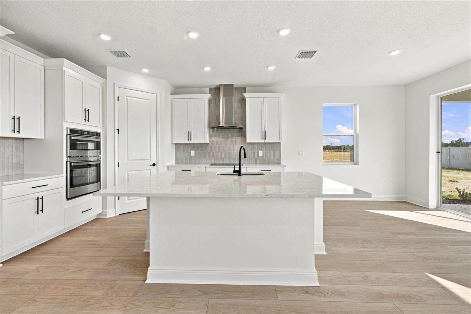 7329 RIDGE ESCAPE WAY
