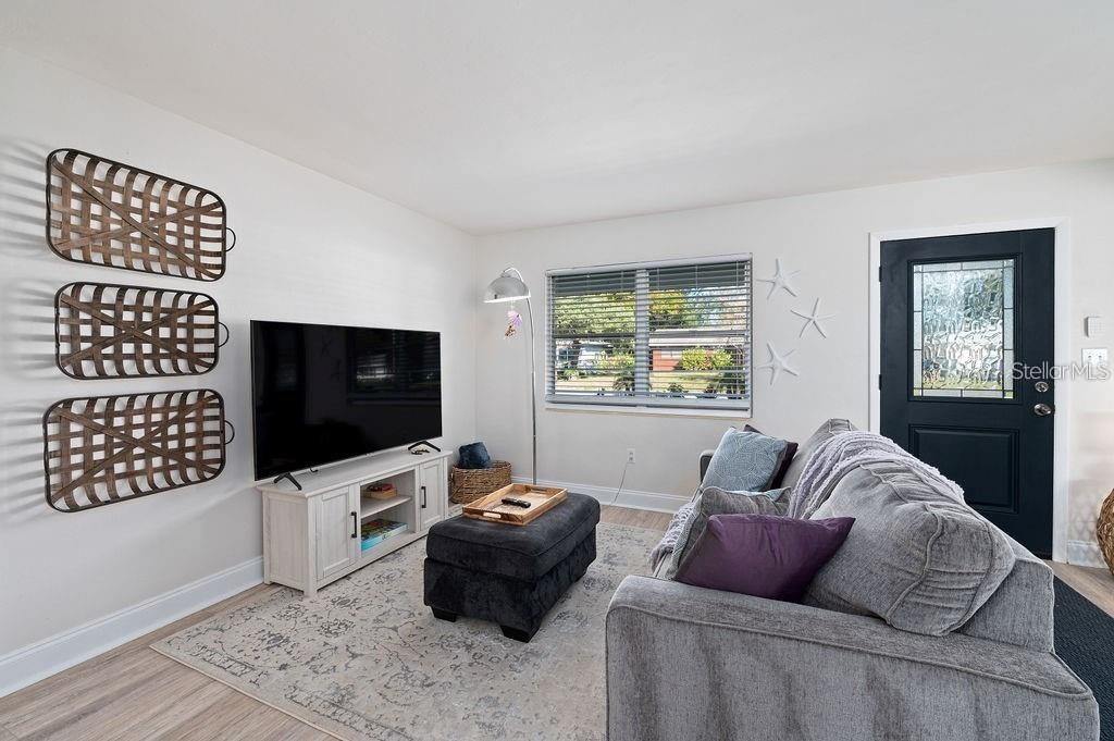 2676 MARTIN ST