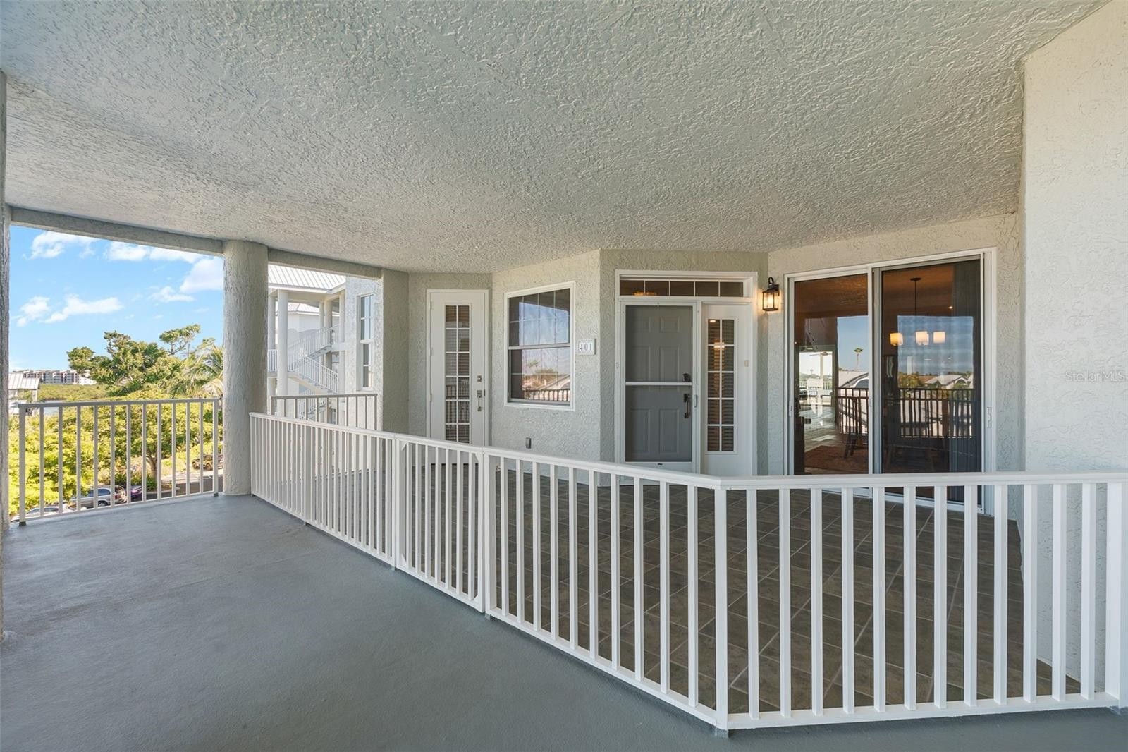 1240 DOLPHIN BAY WAY #401