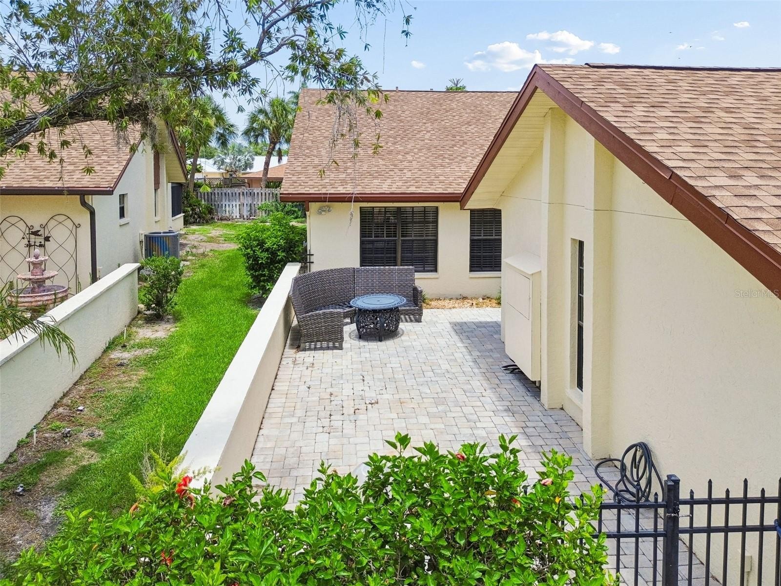 6019 COURTSIDE DR