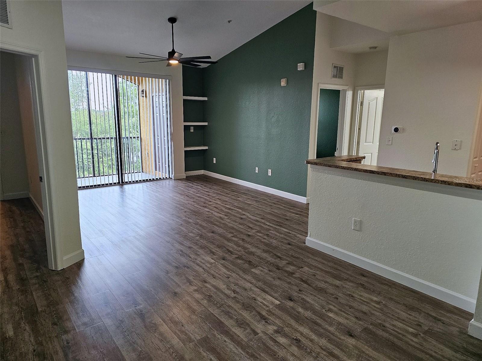 8335 38TH STREET CIR E #305