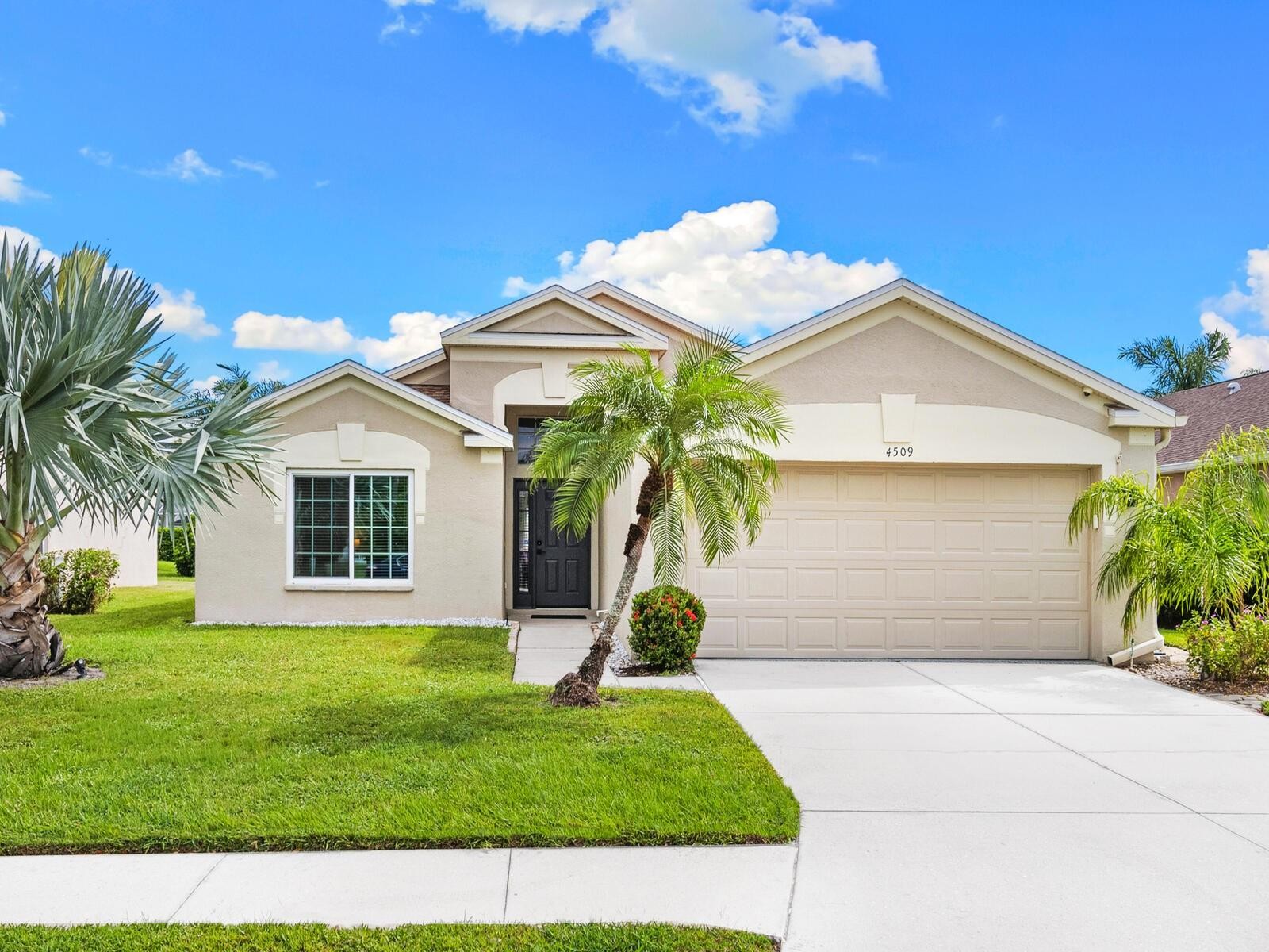 4509 Sanibel Way Bradenton Florida 34203