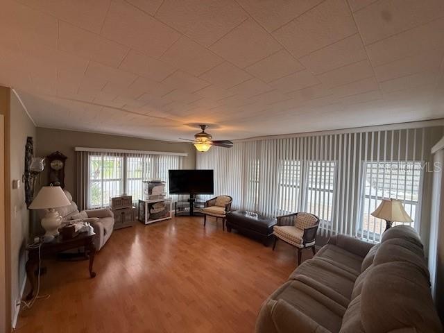 5104 OAKLAND HILLS AVE