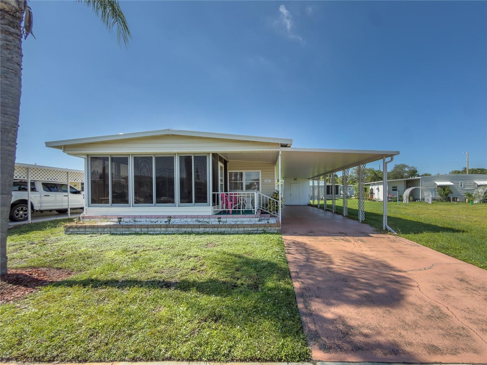 5408 CHATEAU LN