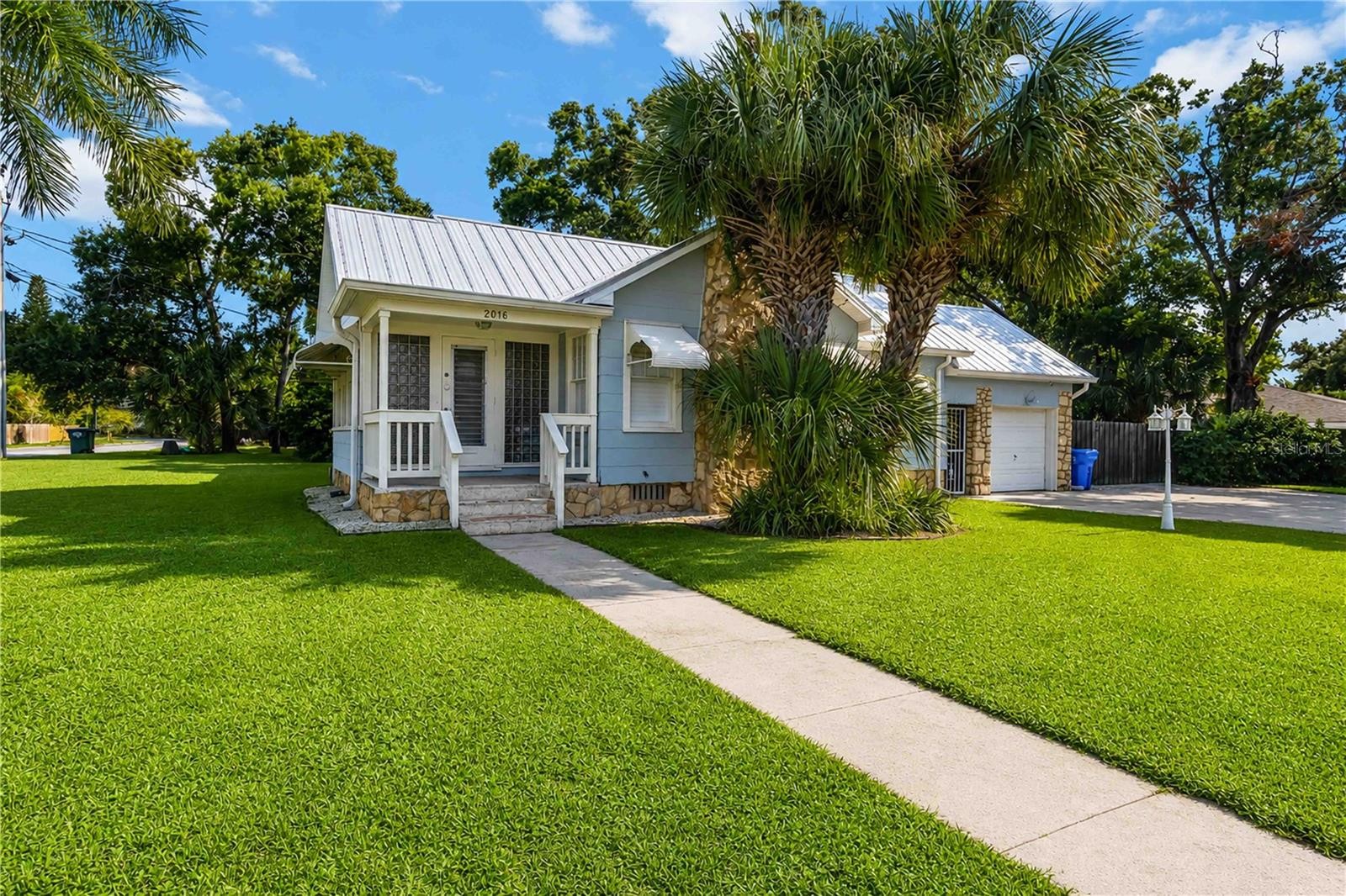 2016 VIRGINIA DR