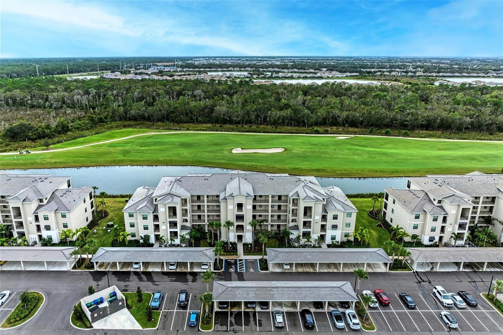 17902 GAWTHROP DR #307