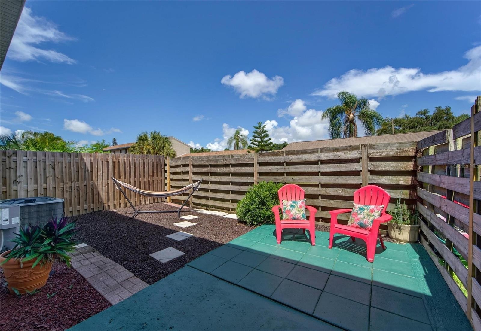 1131 LONGFELLOW RD