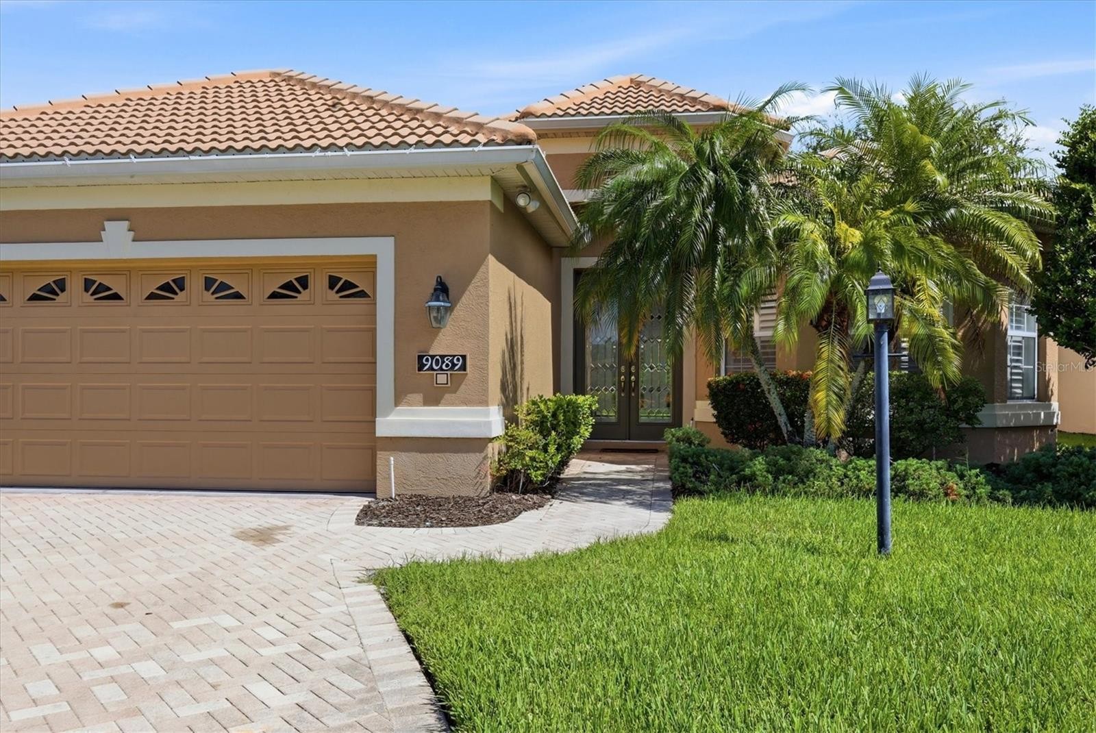 9089 WILLOW BROOK DR