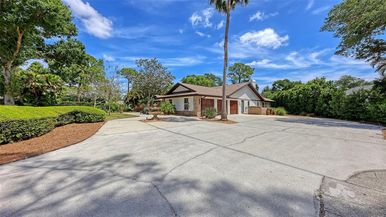7937 BROADMOOR PINES BLVD