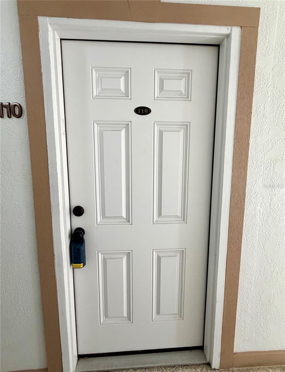 618 BIRD BAY DR S #110