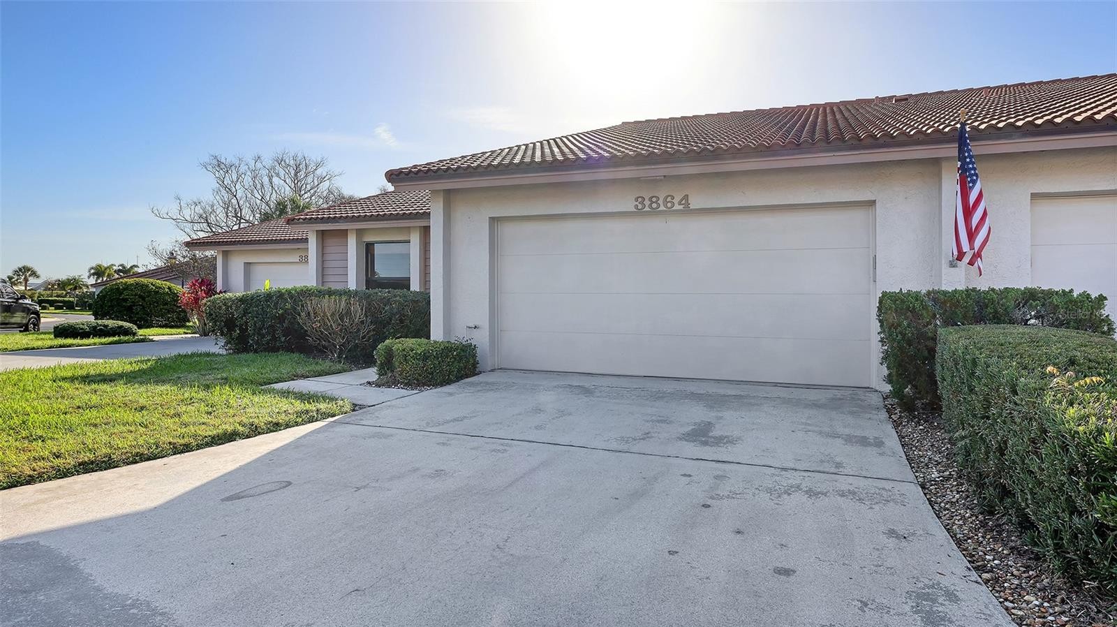 3864 WILSHIRE CIR W #106