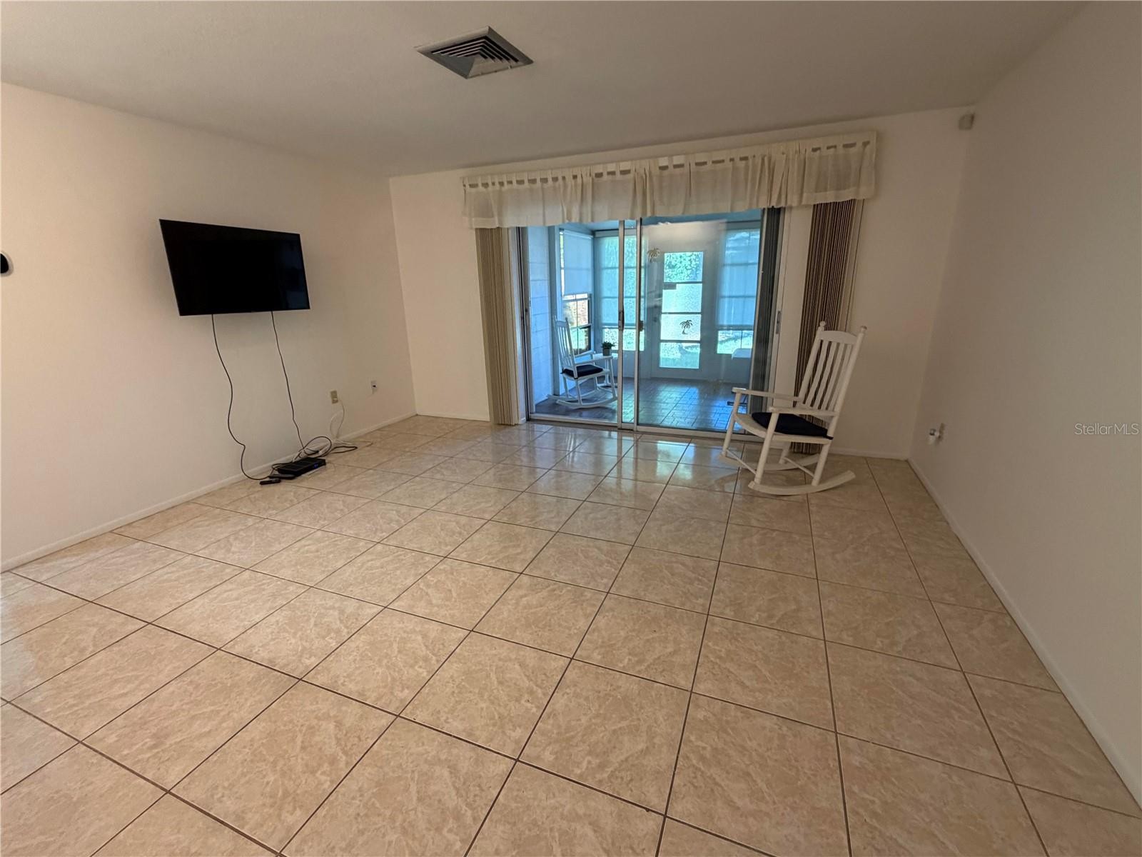 6031 ARLENE WAY